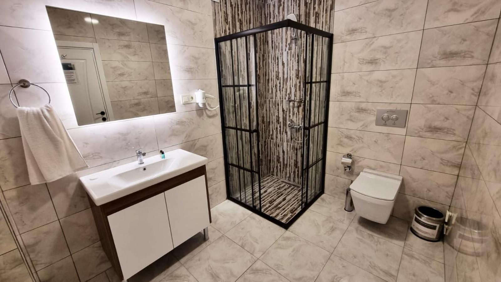 La Pearl Otel
